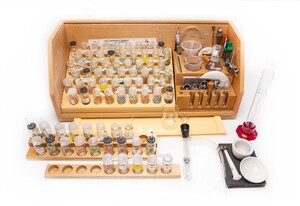 Микролаборатория для химического эксперимента (с ППГ, набором керамики и фарфора) - fgospostavki.ru - Нижневартовск