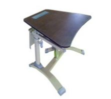 Стол ученический регулируемый трапецевидный с перфорированным экраном на плоскоовальной трубе. (1 элемент) - fgospostavki.ru - Нижневартовск